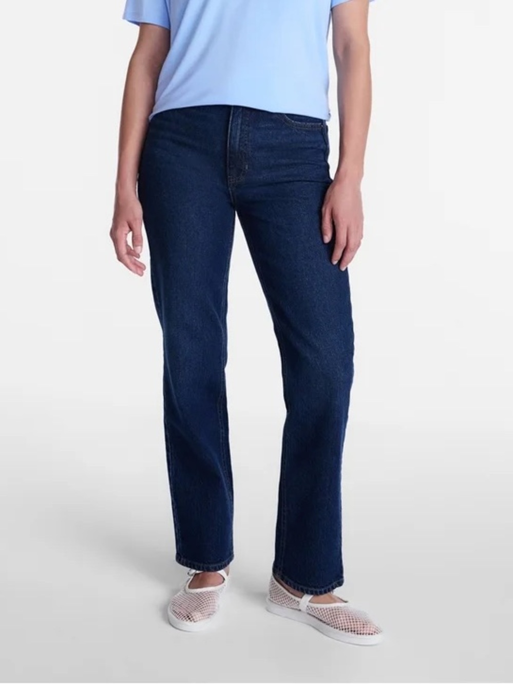 Time and Tru Women's High Rise Straight Leg Jeans in Dark Wash